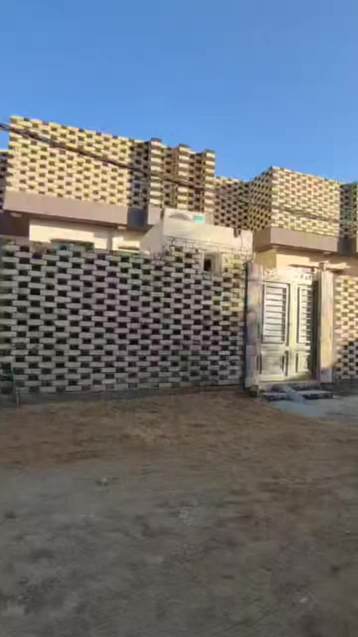 دارين متجاورات بشارع المطار الجديد بشارع السبيس 
مساحة الدار 100 متر طابو زراعي سند 25 👍
منطقه مرتبه وبيها جميع الخدمات 👌

السعر المطلوب للدار 65 مليون مع مجال بسيط 

للاستفسار الاتصال 📞 👇 

*********** واتساب 

*********** واتساب 

او مراسلة الصفحة.
