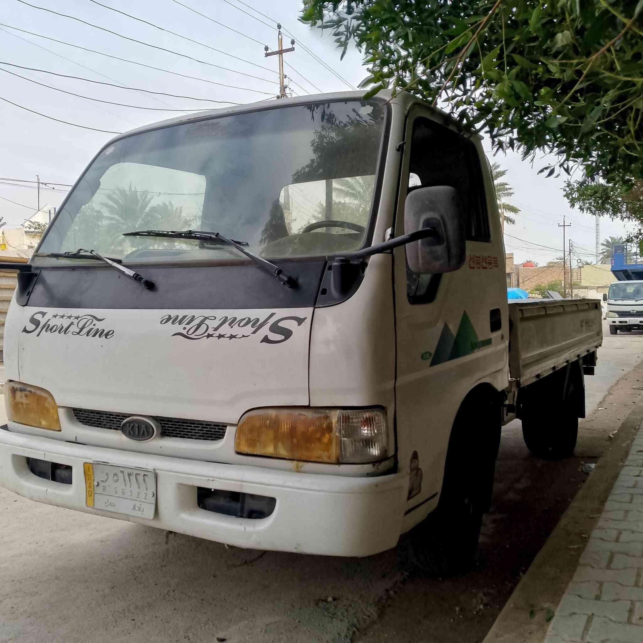 سلام عليكم كيه للبيع فنتيره موديل98 العنوان بغداد الشعب نهايه حي اور تحويل مباشر  سيارة جاهزه كبل للشارع خير من الله رقم الهاتف ***********
