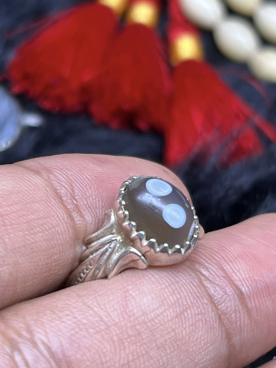 خاتم سليماني عينين
فضة925

الشراي***********

المكان بغداد حي اور
