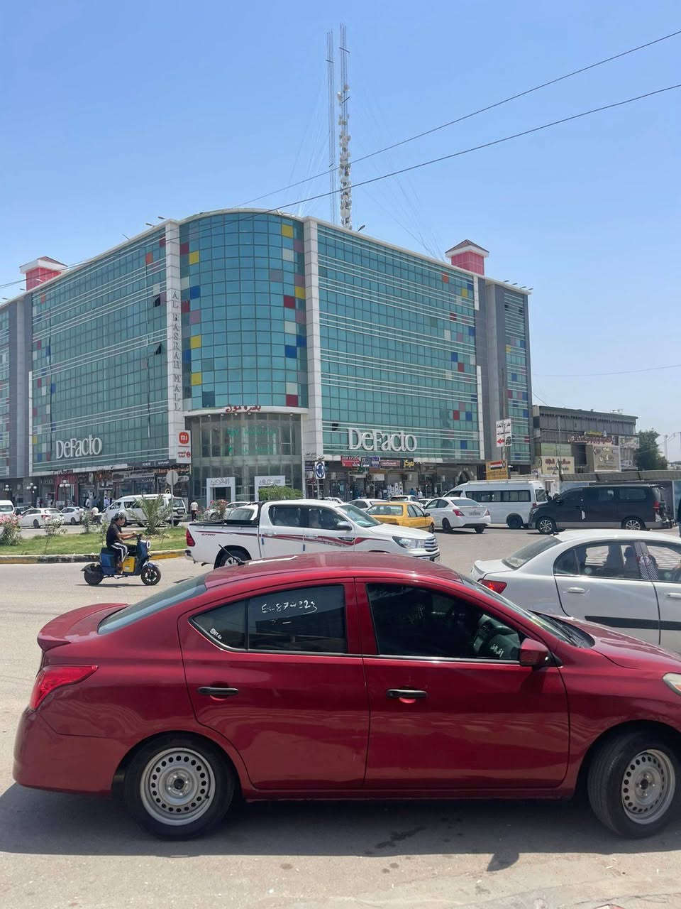 نيسان فيرسا 2019 معوقين رقم بصره وارد امريكي بيها قطعتين تبديل جاملغ وباب السايق جاهزه مكينه كير حداديه تخم تاير مابيها اي نقص السعرب 93 وبيها مجاال مكان السياره البصره وهاذ رقمي ***********
