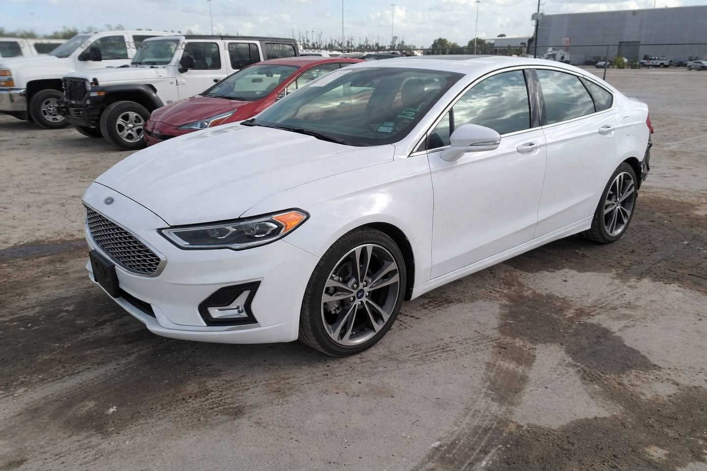 للبيع سيارة فورد فيوجن 2020 كلين تايتل تيتانيوم


**إذا كنت صاحب هذا الإعلان وتريد حذفه لأي سبب، رجاءا أرسل رسالة إلى الدعم الفني**