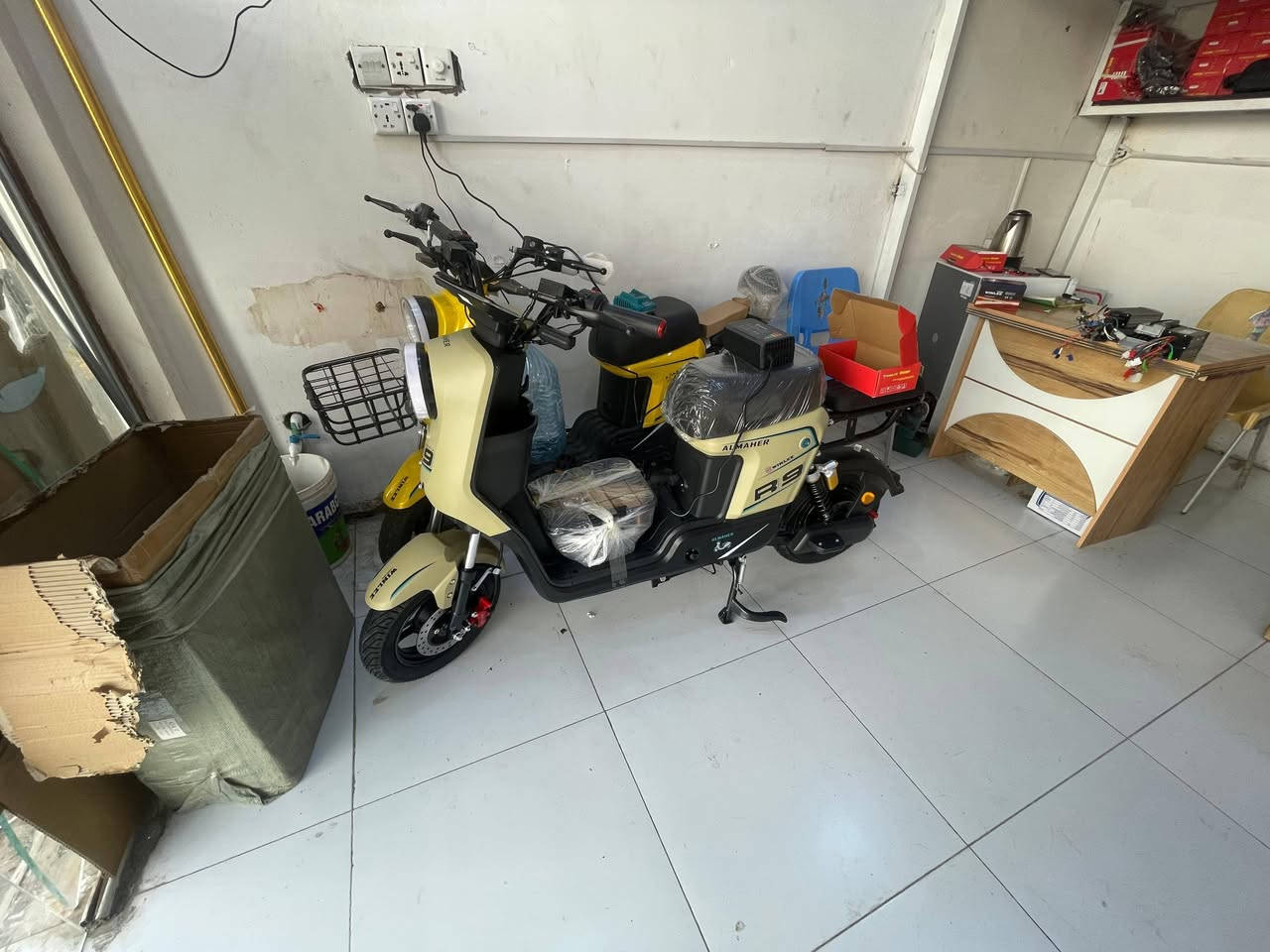 سلام عليكم لبيع دراجه R9 مستخدمه قليل بطاريات 22 امبير مكفوله من اي عطل مكاني #البصرة اي استفسار ***********
