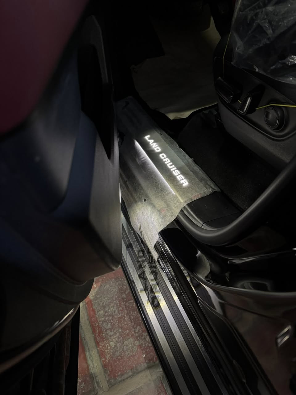 ▪️السلام عليكم▪️
▪️للبيع لاندكروز
VXR▪️
▪️ساسSAS
▪️موديل 2025
▪️هايبرد HEV
▪️اعلى فئة بلاندكروز
▪️داخل احمر
▪️مرقم او بدون رقم بغداد
▪️كراسي مساج 
▪️اوتو بارك
▪️للاستفسار او السعر ▪️
***********
