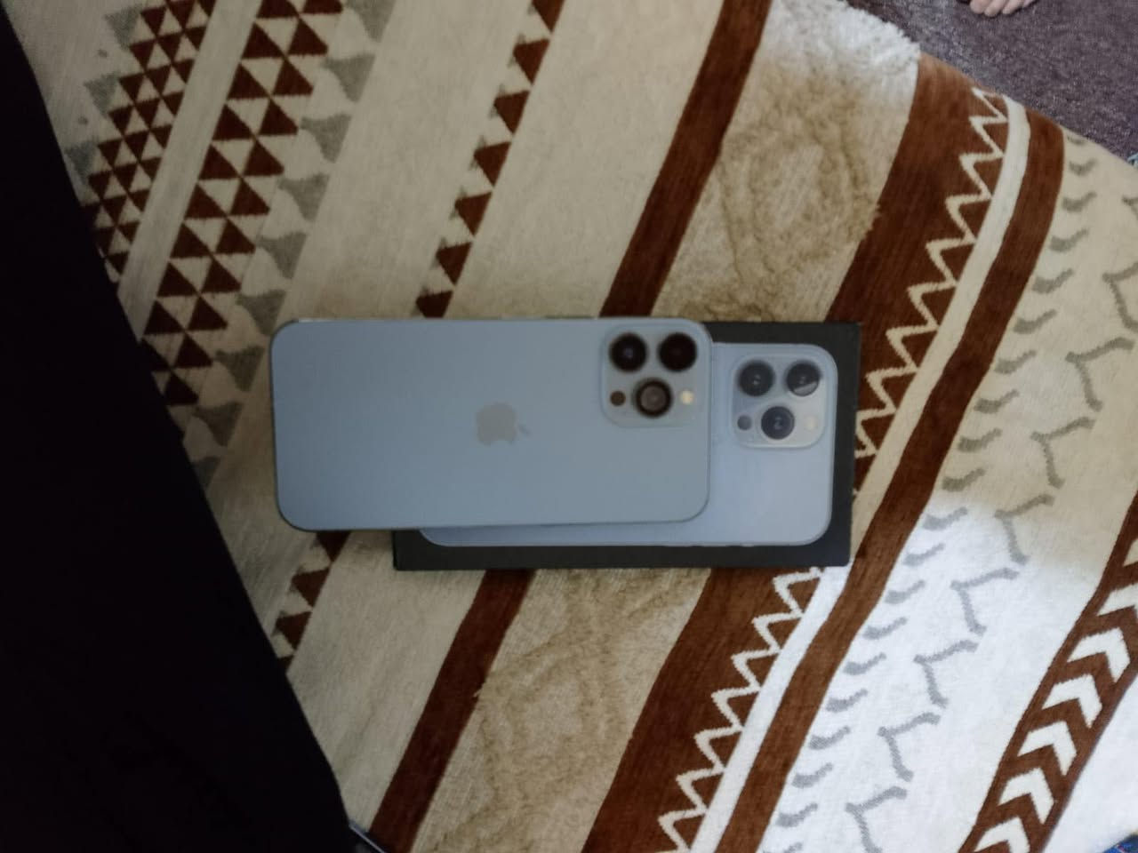 السلام عليكم. ايفون 13 برو ماكس  ذاكره 256.  ابدل بس شاشه فقط والبطاريه.    السعر. 450. وبي مجال قليل  اتصل ***********
