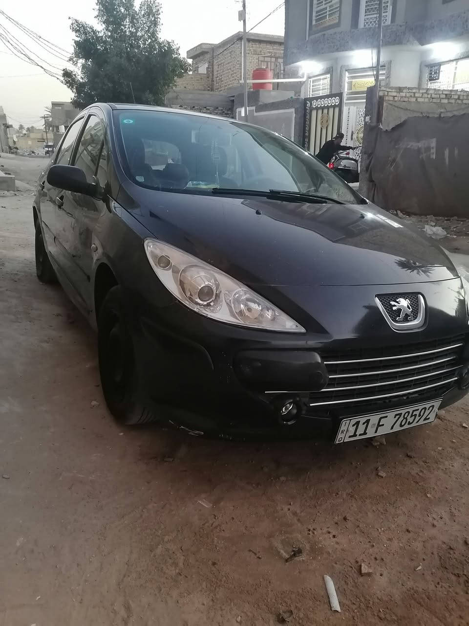 بيجو ٣٠٧ موديل ٢٠٠٦
محرك ١٦٠٠
رقم بغداد الجديد سياره بسمي
مكان السياره حله
السعر ٥٧ $وبيه مجال 
الاستفسار على الرقم ***********
