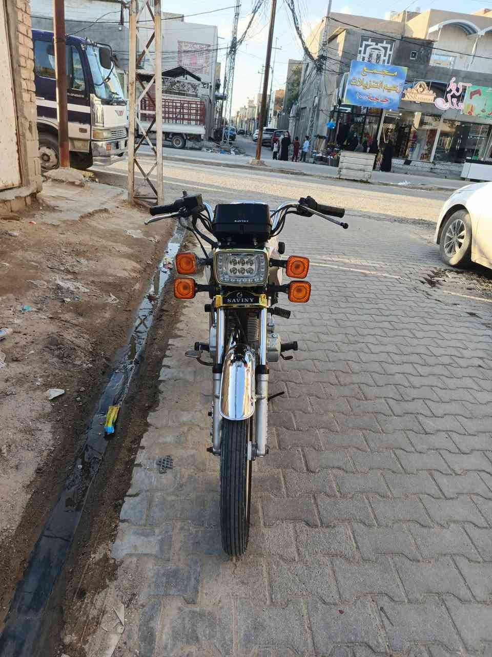 السلام عليكم دراجه سافان للبيع كامله من كلشي سلف هندر المكينه برغي واحد ما مفتوح موديل 2021 السعر  550 وبيه مجال الدراجه اصوليه للتواصل عبر الرقم ***********
