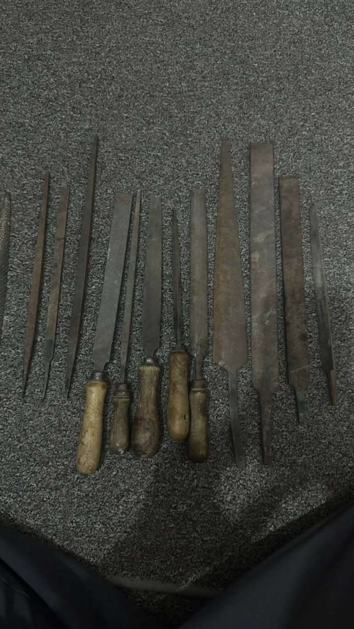 اخوان مجموعة عددا صلية شرط للبيع مكاني النجف حي الوفاء توصيل ماعندي


**إذا كنت صاحب هذا الإعلان وتريد حذفه لأي سبب، رجاءا أرسل رسالة إلى الدعم الفني**