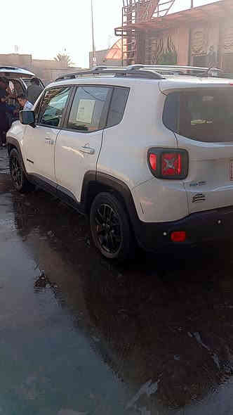 جيب رينجيد فئة سبورت بصمة تشغيل ابواب جنطة تشغيل عن بعد موديل 2017 رقمها بغداد سيارة جاهزة وكاملة محرك گير كهربائيات تبريد شاشة اندرويد
 السعر 115$
اتصل على الرقم (***********)
