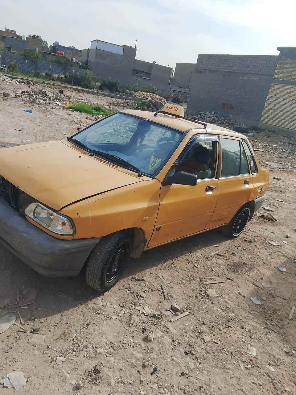 سلام عليكم سايبه البيع مديل ٢٠١٤ سياره نضيفه مكينه نضيفه بجك الشارع سياره متوكنه سياره  سياره نقصه شباك بس سعره 5 نضيفه *********** هاذه رقم متواجد بس بليل سعر 17 وبيه مجال سياره كوم حديد راعيه ميت العنوان بغداد السياحي
