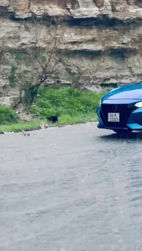 نيسان سنترا موديل 21 فول الفول أعلى فئه sr رقم دهوك مميز
مواصفات فول سقف اسود وفتحه سقف 5 كامرات حساسات اماميه خلفيه وبل جوانب وبل قماره  سياره مابيها نقص برقي مال جناي
تحكم استيرن تحديد مسار تدفا بل اكشانه تدفا بل استيرن وبيها مواصفات بعد هواي
سياره ضرر زاويه بونيد شرط بدون دواخل ايرباك فقط الدركه طاك تأيرات جديده صدر نص عمر تجي تفحص وشوف بعينك سياره احلى منل صور مسويلها ادامه‌ كامله تبديل دهن ولفتر تبديل دسكات كلشي جديد وشرط السعر 160 وبيها مجال
صور الضرر بل منشور
اتصل ***********
***********
