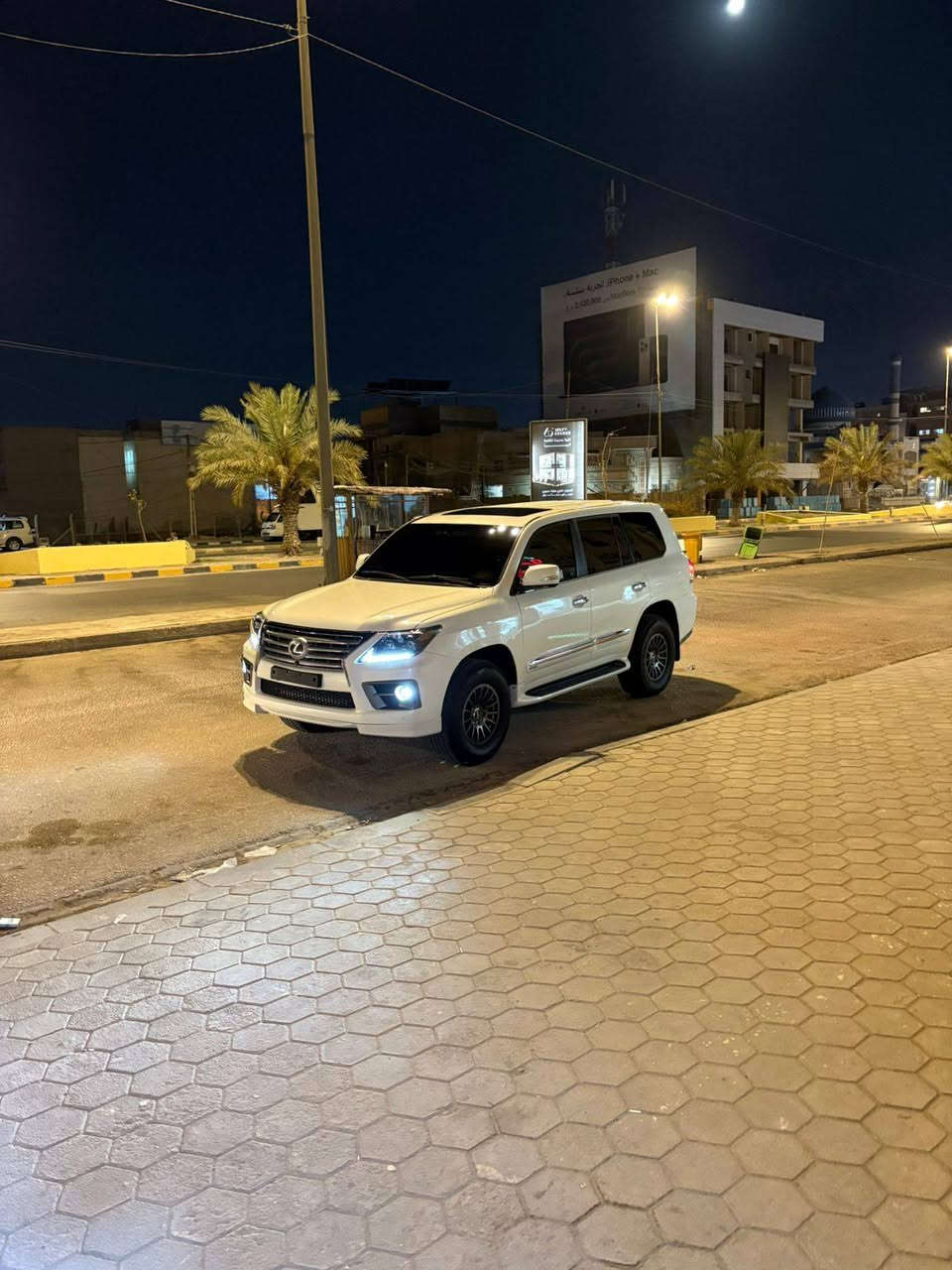 لكزز 2015 سبورت LX570
فول مواصفات السيارة مكينة 8 سلندر

أدوات أدوات أدوات
سيارة مكفولة من الكص والسرقة والانتربول
السعر قيم بل يرضى الله غير متواجد واتساب
مكانهة بغداد الكرخ
***********
