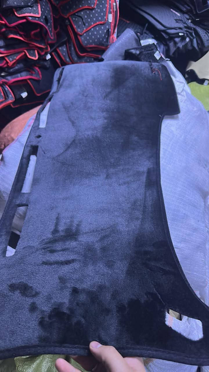 السلام عليكم توفر لدينا 
واقيات راف فور 
غلاف بصمه كامري -كورلا -عذاري 
غلاف دشبول راف فور -كرنفال وباقي السيارات 
العنوان الزاب السايدين مفرق الصباغيه 
***********
‪0782 609 9399‬
