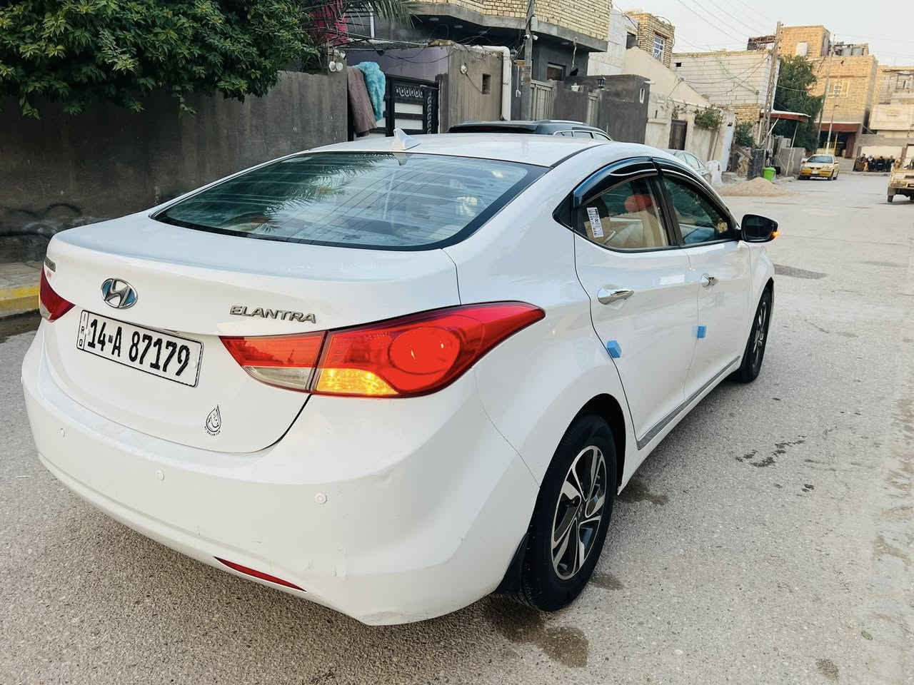 النترا 2012 خليجي رقم بصره الدولي الجديد هزه جديده سنويه لغايه 2030 السياره مكفوله من الضربه بيه تبديل باب اصلي بدون اي ضرر والباقي مكفول محرك 1600 دووش مامفتوح شرط جاهزه السياره من كلشي مكينه وكير شرط الفحص حداديه جديده تخم تاير جديد تبريد ثلج تدفئه مواصفات تحكم بالستيرن جهتين تحكم مري كهربائي اشاره بالمرايه حساس خلفي لاقط دسك امامي وخلفي ويل كب كروم مكان السياره الناصرية السعر 102 للاستفسار ***********
