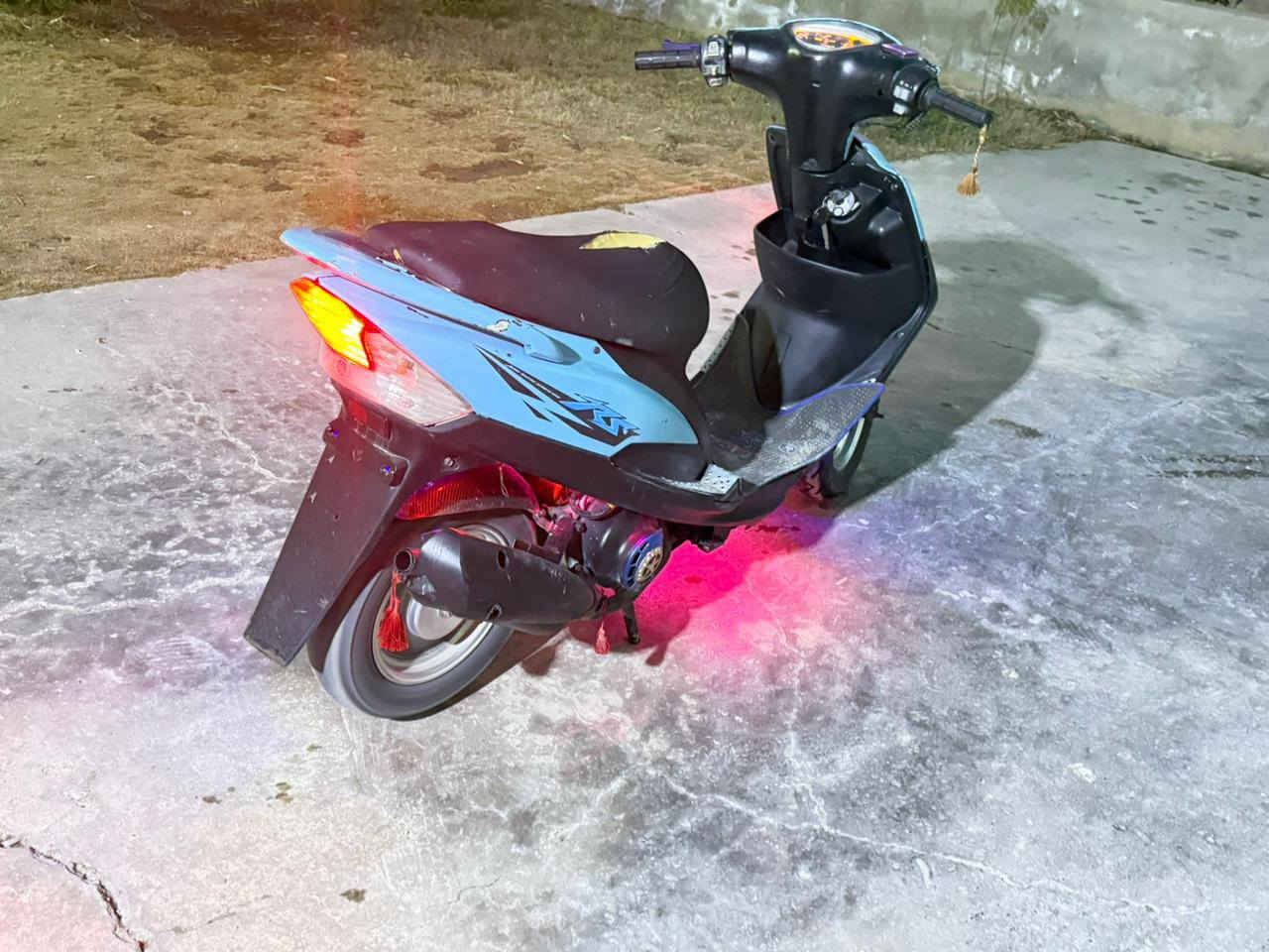 *********** ***********
