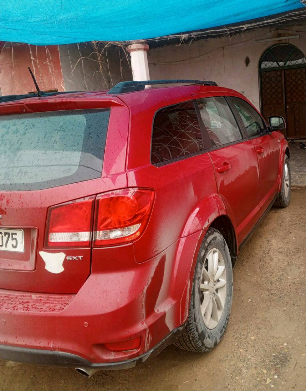 سيارة دوج جورني امريكي للبيع السعر بالاتفاق رقم الهاتف ***********
شنو موديل السنة للسيارة؟: 
2013
وين موقعك بالتحديد لليحب يشوف السيارة؟: 
صلاح الدين
السيارة شلون حالتها من ناحية المحرك والداخلية؟: 
نظيفه
شنو السعر المطلوب للبيع؟: 
بالاتفاق