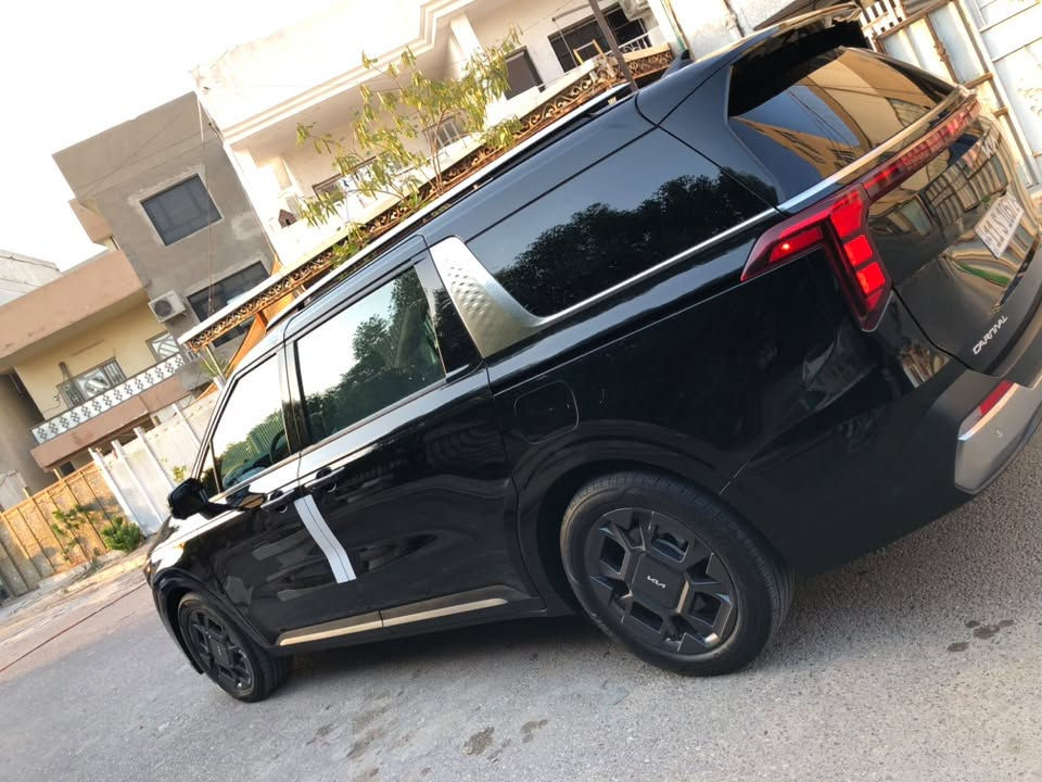 السلام عليك 
كيا كرنفال 2025 كفالة عامة SX Prestige فول مواصفات
ماشية20ألف
السيارة جديدة وجاهزة
عنوان:بغداد الجديدة 
للاستفسار/ ***********
