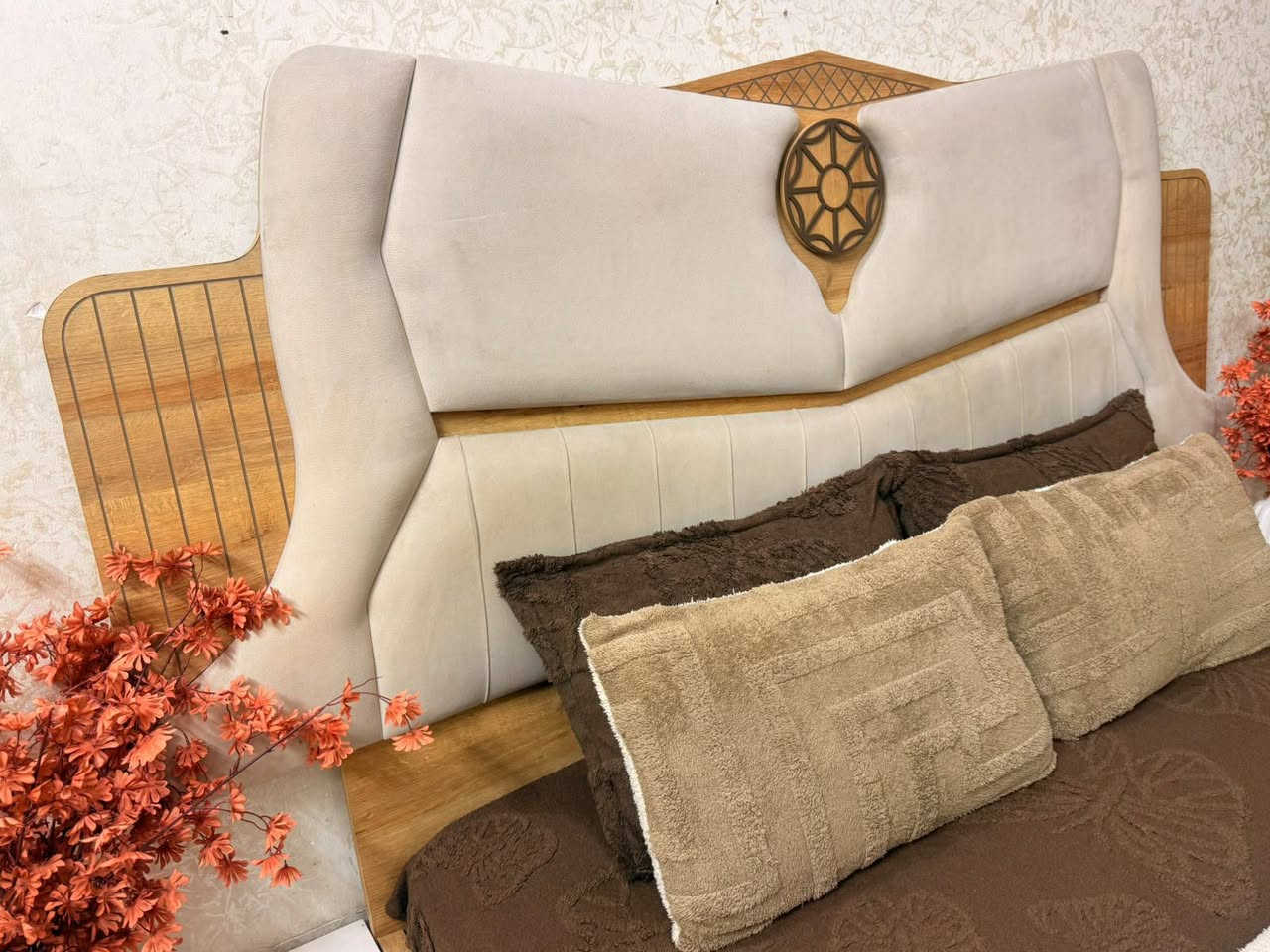 غرفه تركيه 8 قطع اناره شغاله سرير مخزن ملحق اضافي وياها دوشك. اي استفسار خاص


**إذا كنت صاحب هذا الإعلان وتريد حذفه لأي سبب، رجاءا أرسل رسالة إلى الدعم الفني**