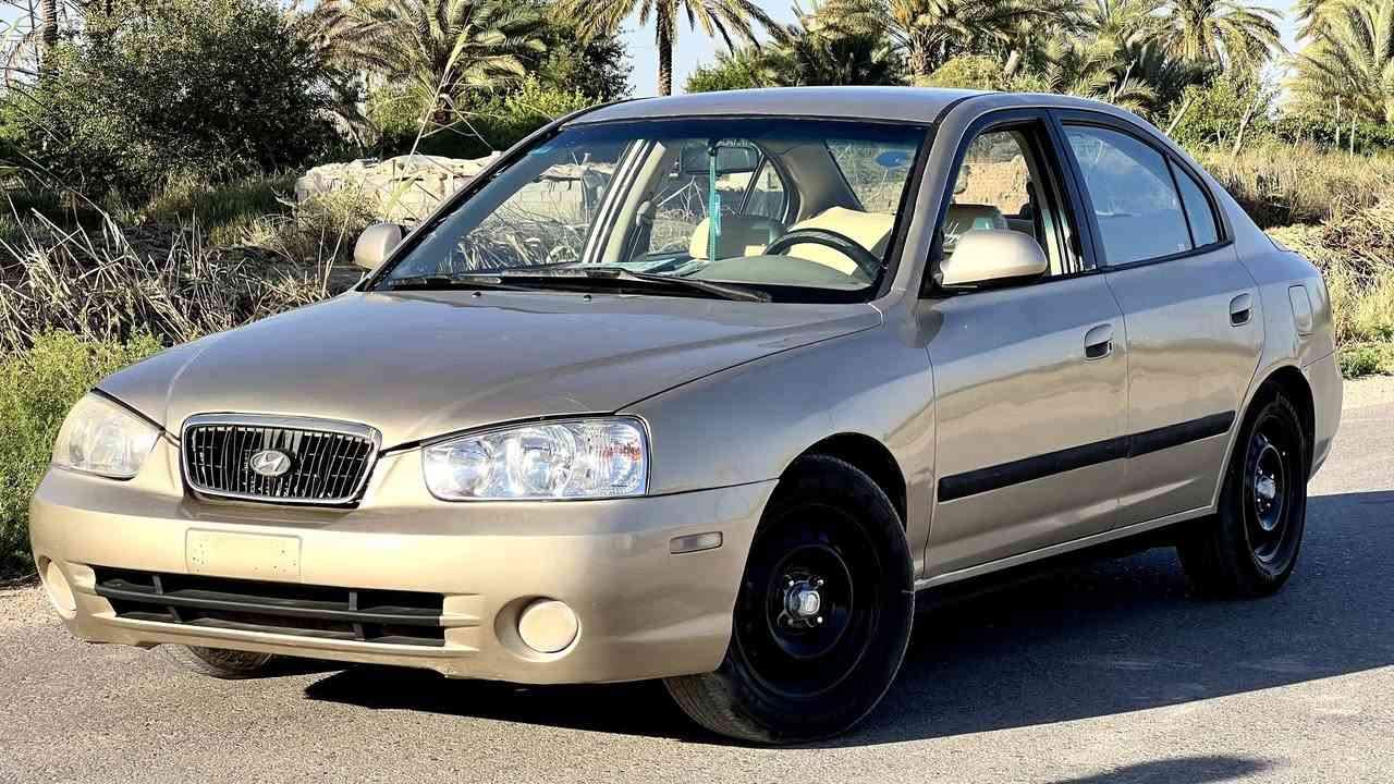 السلام عليكم
النترى 2003 وارد امريكي( كير عادي ) حادثها باب خلف العبري بدون دواخل 
مكينة الفين تبريد شغال 
صدر امامي خلفي مشط ستيرن جديد 
سيارة مصبوغة عام بدون حادث..
شواصي تكم لغود مكفولة
  سعرها 60$ وبيها مجال شي بسيط
رقمي ***********
