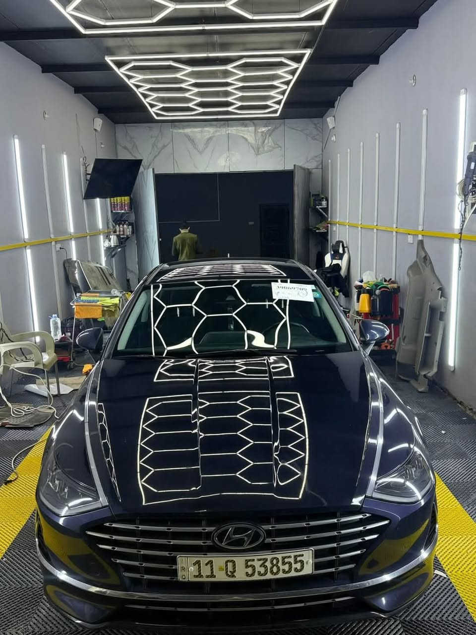 السلام عليكم سوناتا هايبرد 2022 وارد امريكي
محرك 2000

ماشية 67 ميل 

سنوية جديدة  

حادثه فقط مسطرة قبق الجنطة موضح بالسونار وصور امريكا 

مواصفات :::
تشغيل عن بعد

تحديد مسار 

رادارات مانع تصادم اماميه خلفيه 

اشارات بالمري 

تنبيه عند الاقتراب 

محدد سرعه  

هاندبريك كهربائي دكمه 

بصمة ابواب 

بصمة تشغيل

فول تحكم ستيرن 

شفتات ستيرن 

٤ وضعيات قيادة ( سمارت \ سبورت \ ايكو \ كوستم) 

سماعات Bose 

شاحن لاسلكي ( wireless) 

قيادة ذاتية 

جامات امامية اوتو 

قطعتين تبريد 

تبريد مناخ منفصل 

كشنات مخمل بلادي 

انارة لد نهاري 

زنون بلادي

ماسحات الجامة الاماميه اوتو 
السعر 175 وبيها مجال بسيط 
……………

مكان سيارة ديوانية  للاستفسار

***********
