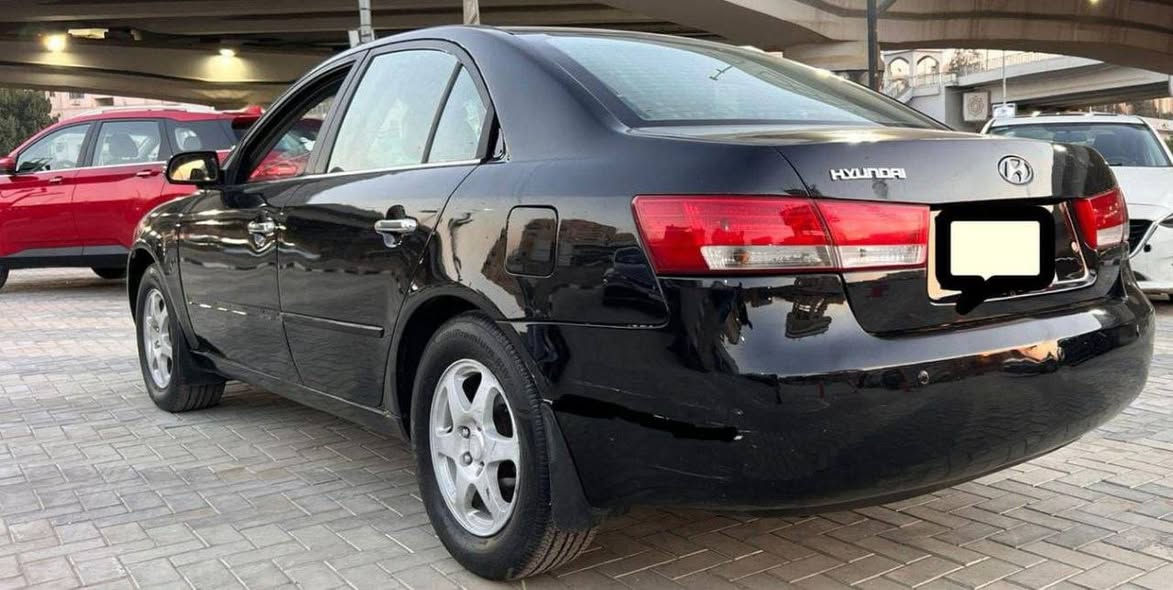 هيونداي سوناتا
كامله اتوماتيك
موديل 2009
فبريكا دواخل 
وفبريكا سقف رشه حزام نظافه فقط 
سنسر بارك 
تحكم طاره 
چنوط اسبور 
سنتر لوك 
2000cc
مريات كهرباء 
فرامل ABS
ايرباج 
عداد250الف 
مرور الشروق 
رخصه سنه 
اول مالك من الزيرو


**إذا كنت صاحب هذا الإعلان وتريد حذفه لأي سبب، رجاءا أرسل رسالة إلى الدعم الفني**