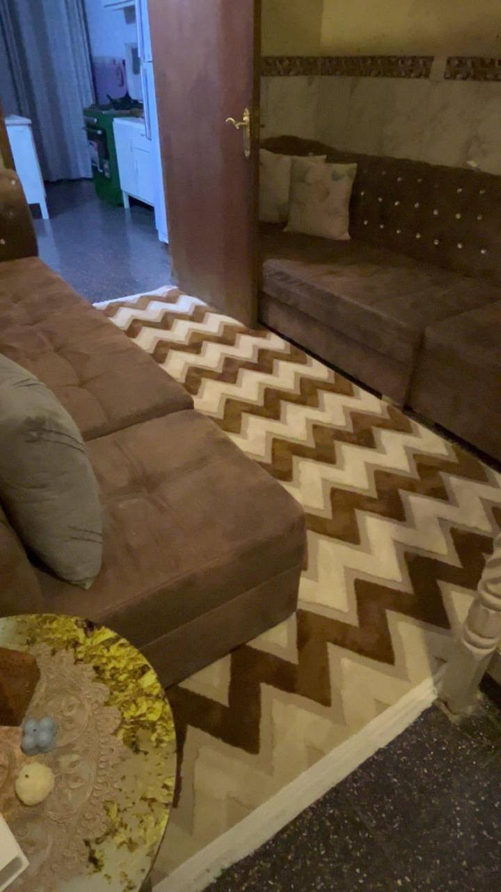 تخم نظيف مابي ضرر ب150 +كاونتر نظيف والسنك مرمر ب150 بغداد الجديده ***********
