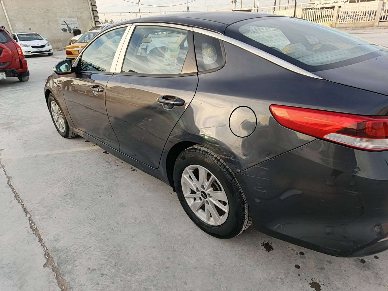 السلام عليكم كيا اوبتيما للبيع 2017 خليجيه مكينه 2000 رقم واسط مكان السياره بالكوت اي استفسار على هذا الرقم***********
