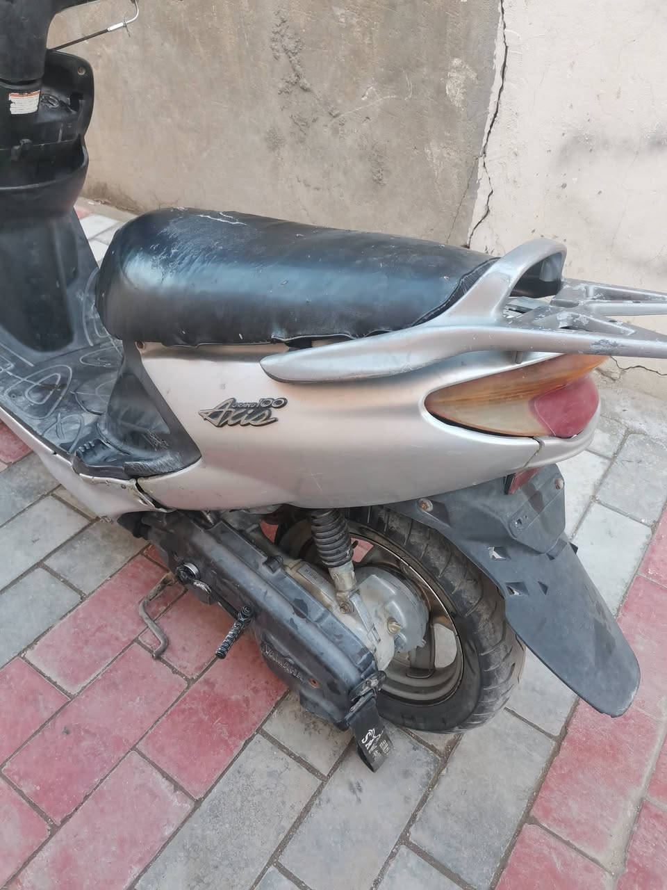 السلام عليكم
دراجه اكزز ياباني للبيع نظيفه ومرتبه كلشي شغال بيها 210 وبيها مجال قليل كربلاء

*********** واتساب
