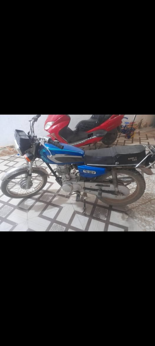 اسلام عليكم دراجه اللبيع محرك نامه وشاصي متياز مكاني ميسان قضاء الكحلاء دراجه بدون وراق سعرها   450  حق البيع الشراي يتصل او يراسل صفحه رقمي ***********
