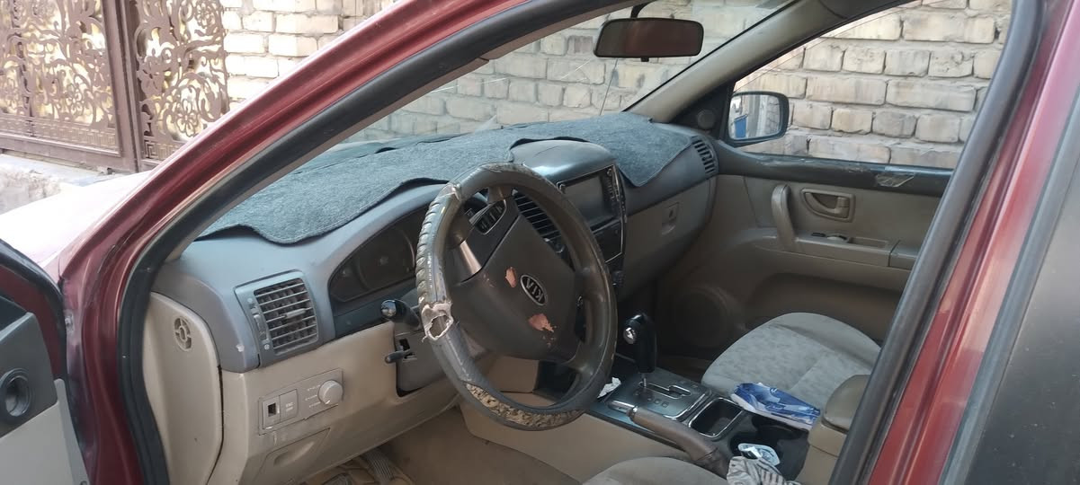 اخوان السلام عليكم سورنتو وارد امريكي ٢٠٠٧رقم بغداد دولي جديد بيها عطلات الكير يرادله فتح واكو خربطه بلمحرك بس المحرك نضيف ميصرف ٣٨٠٠ السعر ٧٠$مكاني بغداد الكرخ رقم الهاتف *********** امراوس بكوري ماكو مشكله بيها جراد بلصبغ
