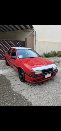 اوبل فكترا❤️احمر  رقم بغداد شرط التحويل للبيع  موديل 1991 السياره نضيف...