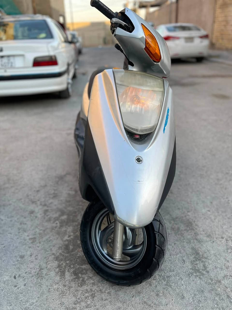 بريز كابريتر سرعه 140  دراجه كفراتها كلها بلادي نقص ستاند ودراجه مفتوحه السعر500وبيها مجال بسيط مكان زعفرانيه ***********
