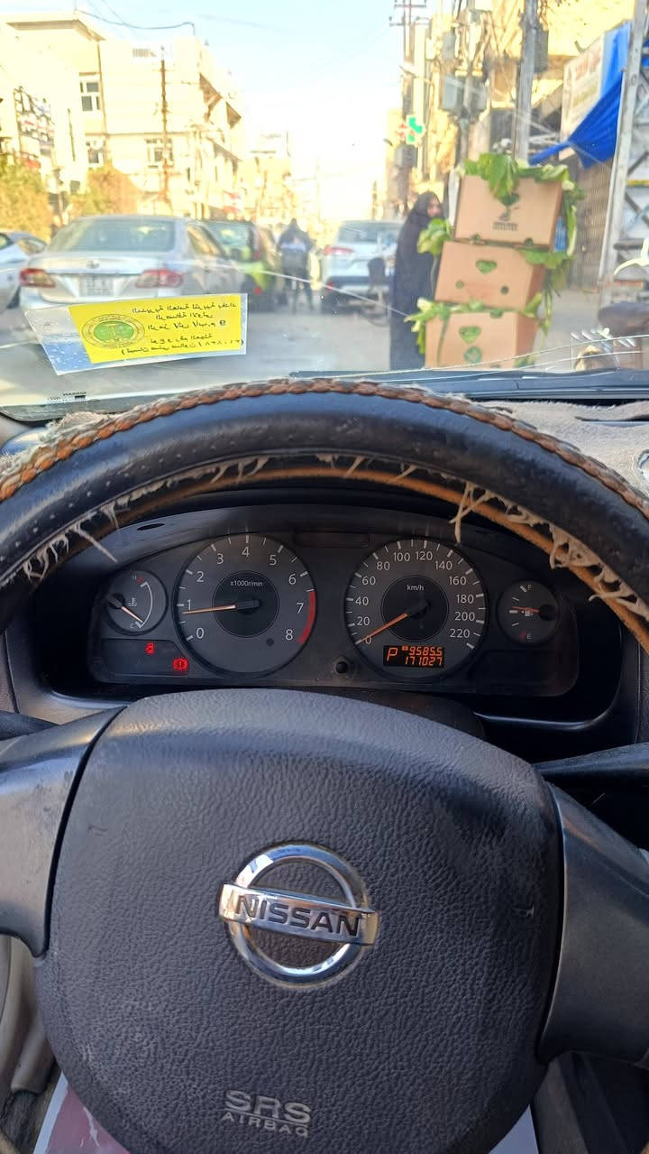 بسم الله الرحمن الرحيم
السلام عليكم 
نيسان سني بدي كوري للبيع 2009 رقم بغداد صدامي   
عنوان بغداد / الكريعات 
 الاستفسار اكثر الاتصال ***********
سعرها 80 ورقة وبيها مجال
