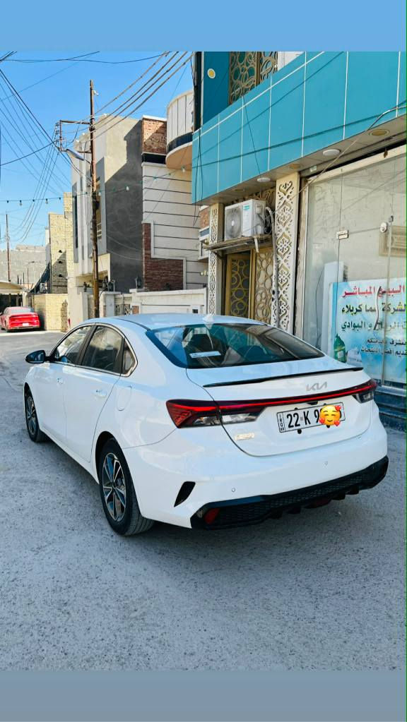 السلام عليكم للبيعK3 موديل 2024
السياره ماشيه 37 
فول مواصفات 
ميحتاج اطول عليكم 
السياره بيه بارد جاملغ خلفي 
وبارد جاملغ امامي 
وبيها صبغ شبر بل جنطه 
السعر 137 وبيها مجال شي بسيط 
مكانها الدورة قرب كليه دجله 
للاستفسار اكثر 
اتصل بصاحب السياره 
*********** بغداد, العراق
