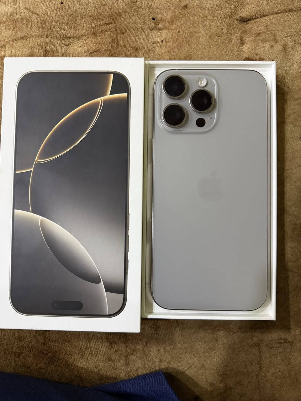 16 برو ماكس لون تيتانيوم  بطاريه 94 ذاكرة 256
السعر1،500 وبي مجال

لتواصل ***********
