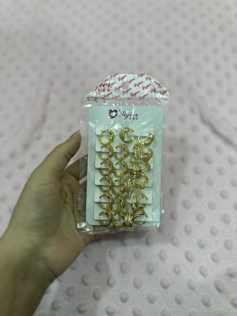 اي قطعة داخل المنشور على الف
يوجد توصيل داخل سبع البور (الف)
رقم/*********** او خاص
