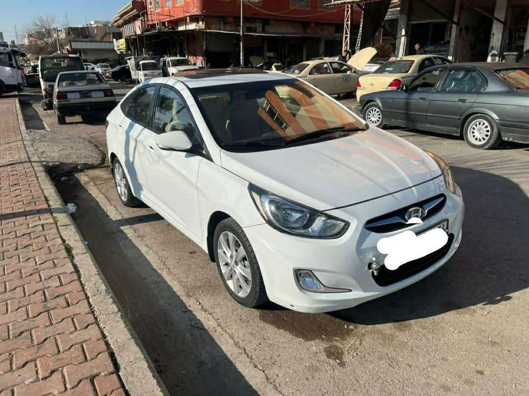 فول موسەفات خلیجی مەگینە گەورەسڵاید 2014سەنوی تازەیە بەناوی خومەوەیە دوو پارچی بویاخ ***********
