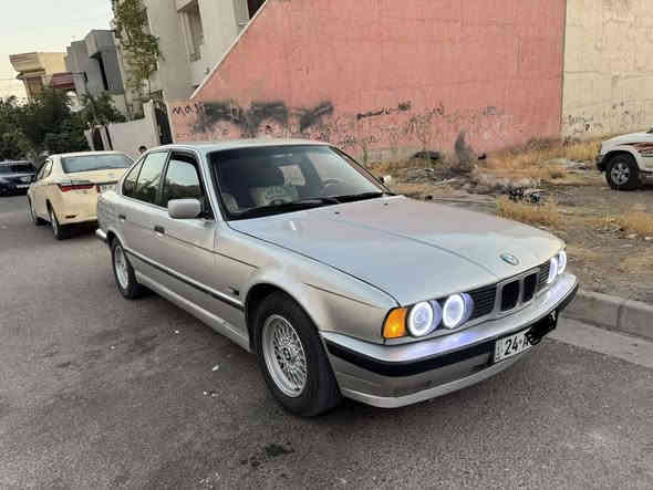 بي  ام دبليو  525i 
موديل 1993
گير اوتو ماتيك 
تبريد 
سلايد 
رقم سنوي جديد 
موبايل *********** شيخان
