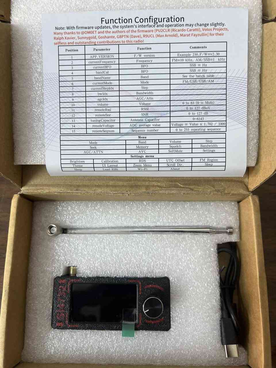 Si4732 All Band Radio Receiver
وهو راديو محمول 

صغير الحجم يعمل بتقنية DSP.
الميزات الرئيسية: يستخدم رقاقة Si4732 مع وحدة تحكم ESP32-S3، 
ويتميز بشاشة IPS مقاس 1.9 بوصة.
نطاق التردد: يدعم البث في نطاق كامل من 0.5 إلى 108 ميجاهرتز، بما في ذلك FM، AM، MW، SW، و SSB (LSB/USB).
الطاقة والملحقات: يأتي مع بطارية مدمجة سعة 800 مللي أمبير تدوم لأكثر من 12 ساعة، بالإضافة إلى هوائي تلسكوبي قابل للفصل.

السعر والتفاصيل خاص .. 
الفيديو اول تعليق .. 📽️
متوفر توصيل ..


**إذا كنت صاحب هذا الإعلان وتريد حذفه لأي سبب، رجاءا أرسل رسالة إلى الدعم الفني**