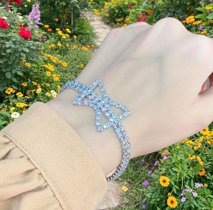 السعر 2000


**إذا كنت صاحب هذا الإعلان وتريد حذفه لأي سبب، رجاءا أرسل رسالة إلى الدعم الفني**