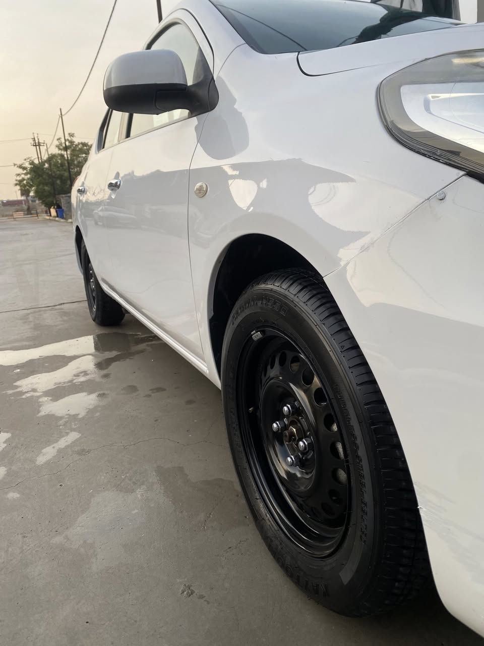 السلام عليكم 
نيسان سني هندي موديل 2021 
ماشيه 100 الف
سياره حلوه ونظيفه
صبغ قطعتين صندوك وجامرلغ اليسري
مكاني ديالى بعقوبة 
***********
السعر110 وبيها مجال قليل
