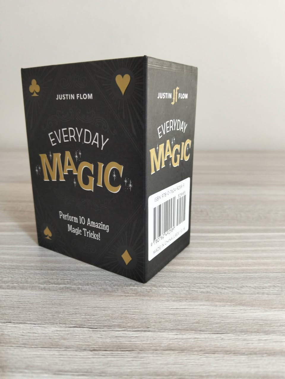 ✨🃏 لمحبّي كروت اللعب والخدع السحرية! 🃏✨
حوّل أي جلسة عادية إلى عرض مدهش مع مجموعة Everyday Magic! 🎩✨
تعلّم وقدّم أكثر من 10 خدع سحرية ممتعة باستخدام كروت اللعب، وأبهر أصدقائك وعائلتك بمهاراتك الجديدة! 🤩
🎯 مناسبة للأطفال والكبار
🎯 تنمّي التركيز والثقة بالنفس
🎯 ساعات من المرح والتحدّي
🔥 الكمية محدودة... لا تفوّت فرصة دخول عالم الإبهار!
📩 راسلنا الآن  . 🪄✨


**إذا كنت صاحب هذا الإعلان وتريد حذفه لأي سبب، رجاءا أرسل رسالة إلى الدعم الفني**