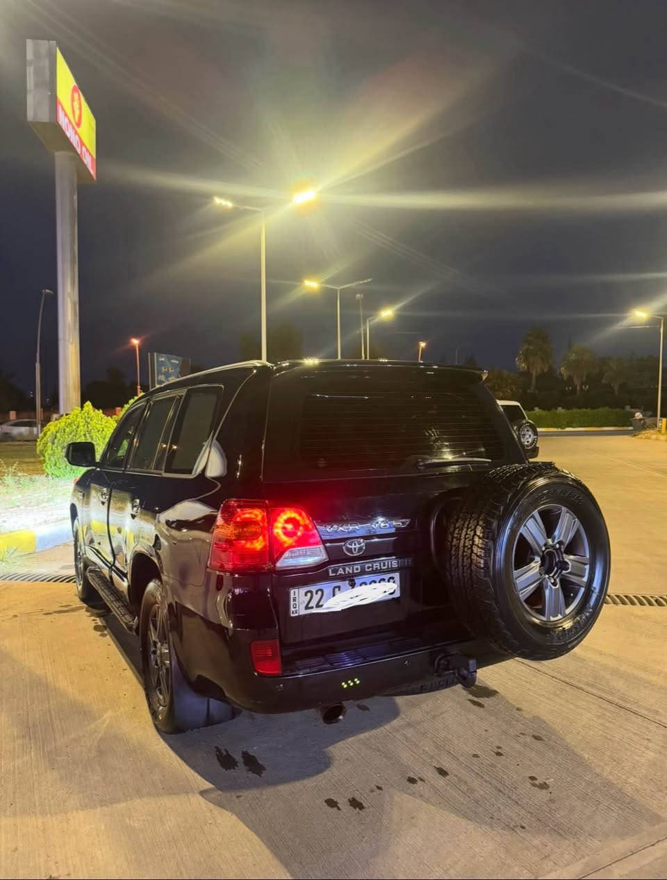 وةنةوشة 2011 فول فول دةبل سپير  VXRسةلاجة شاشة لة سةقفي هؤك  فلچة ناو زةرد  فورميكة  رةقةمو سةنةوةي نوية  سيارةكة  بةبي سبوغة  هيجي نية  لة هةوليرم  گؤرينةوةش دةكةم 5.7مةكينةي 
***********
*********** أربيل, العراق
