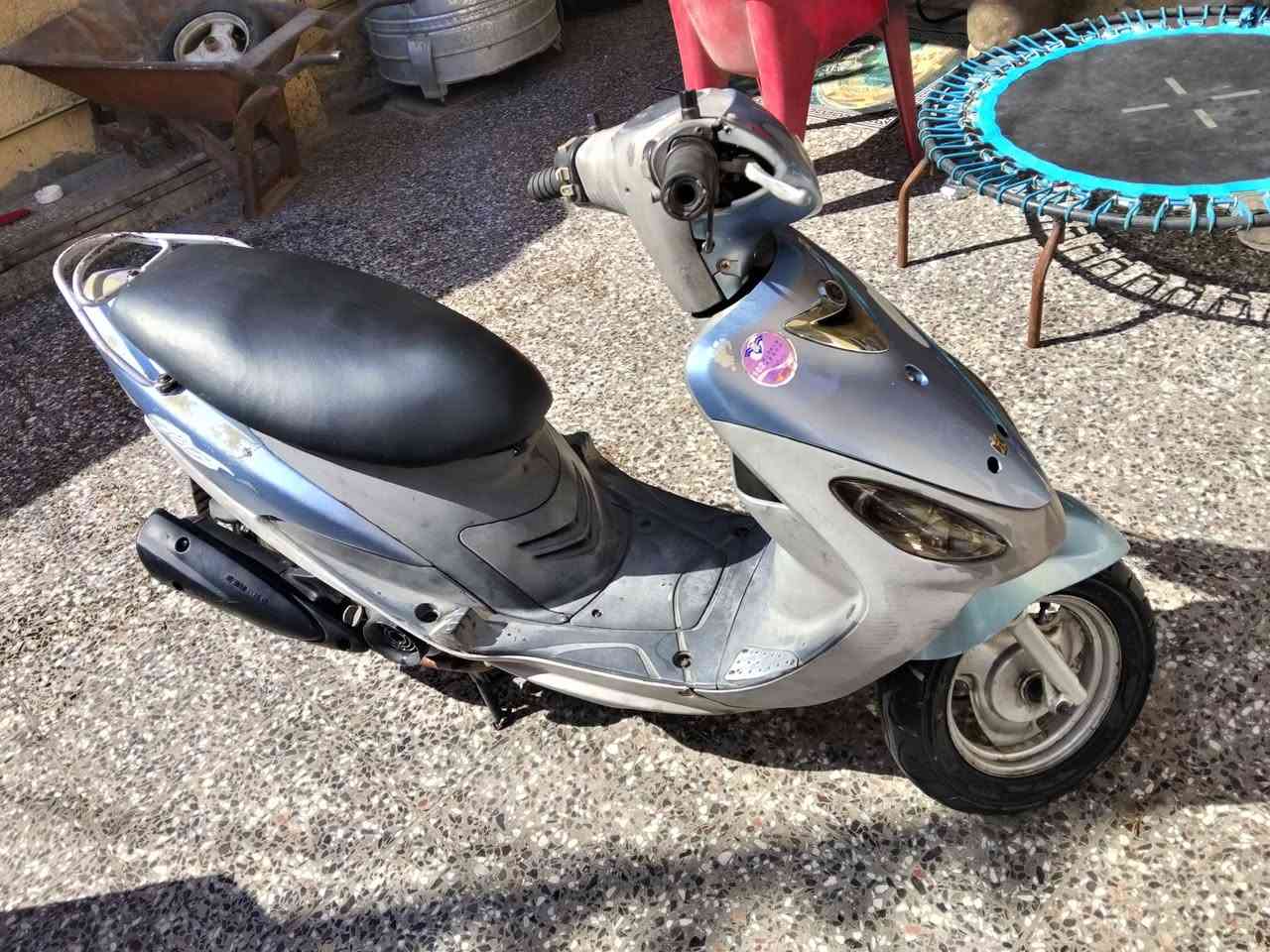 ماكس منغولي اخت رمبه فول نظافه وماشيه 26 كلشي شغال بيهة وماناقصهة بس سايق مكاني بغداد حي النصر رقمي *********** وموجود على الفيس ايضا
