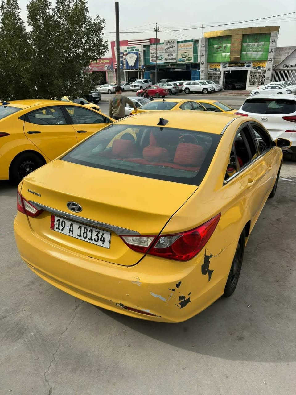 السلام عليكم سوناتا موديل 2013وارد امريكي كير مكينه تخم تاير حداديه كلها جاهزه بسمنه  سياره مال جناي خير من الله فقط جاملغ اليمن مبدل من امريكه جهت السدر السعر 85 وبيها مجال قل
يل الشراي مكان كربلاه  النتصال عل رقم *********** كربلاء, العراق
