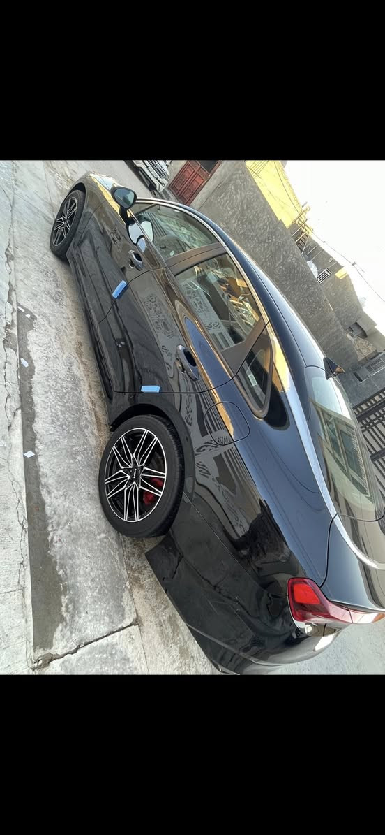 السلام عليكم 
للبيع kia k5 
موديل 2023
رقم اربيل سنويه باسمي 
لون اسود 
شاشه 
كشنات كهرباء
لايتات زنون LED
فول تحكمات ستيرن
رادار جانبي
رادار امامي 
تحديد مسار 
اوتو هولد 
4وضعيات قياده 
هندبريك دكمه 
تبريد منفصل 
ماشيه 50 الف سياره جديده جدا 
حادث سطحي بدون دواخل بدون ايرباك بجم كبس الشركه حادثه الدوسه مال باب الراكب 
مكان السياره بغداد حي الجهاد  السعر 178
 
 ***********
