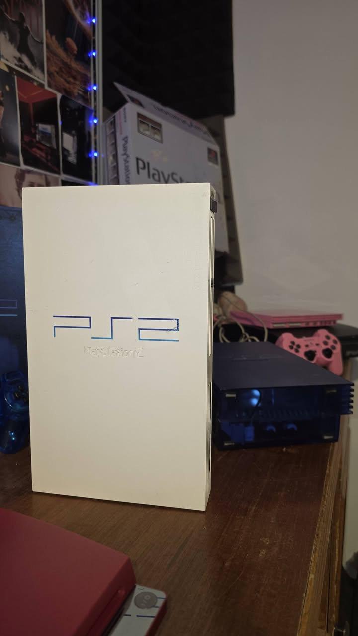 سلام عليكم جهازين ps2 بلي تو ازرك شفاف اوشن بلو و ابيض مديل 55 gt اجهزة لوك ستيكر اصليات ريجن يابان قرص ياباني زائد فلاش و هارد سعر جهاز وحدة 65 الف مكاني بصرة توصيل موجود للتواصل ***********
