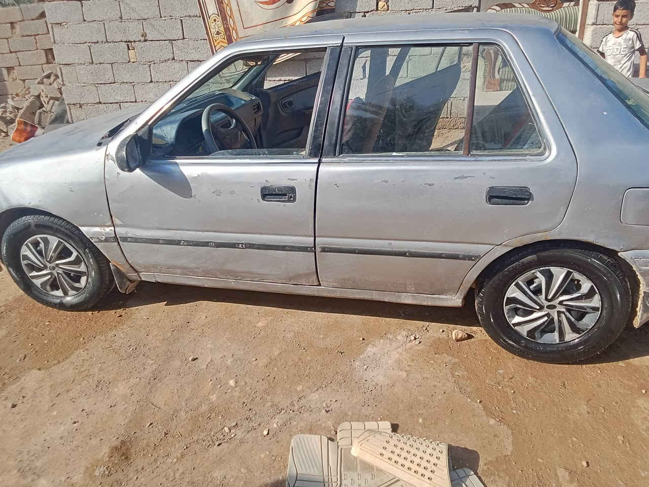 اكسله موديل 91 سياره حلوه وجاهزه رقم ديالى انكليزي تحويل نفس اليوم السعر 15 ورقه  مكانها واسط  راعيها الرسمي بغداد الاستفار أتصل وتدلل ***********
