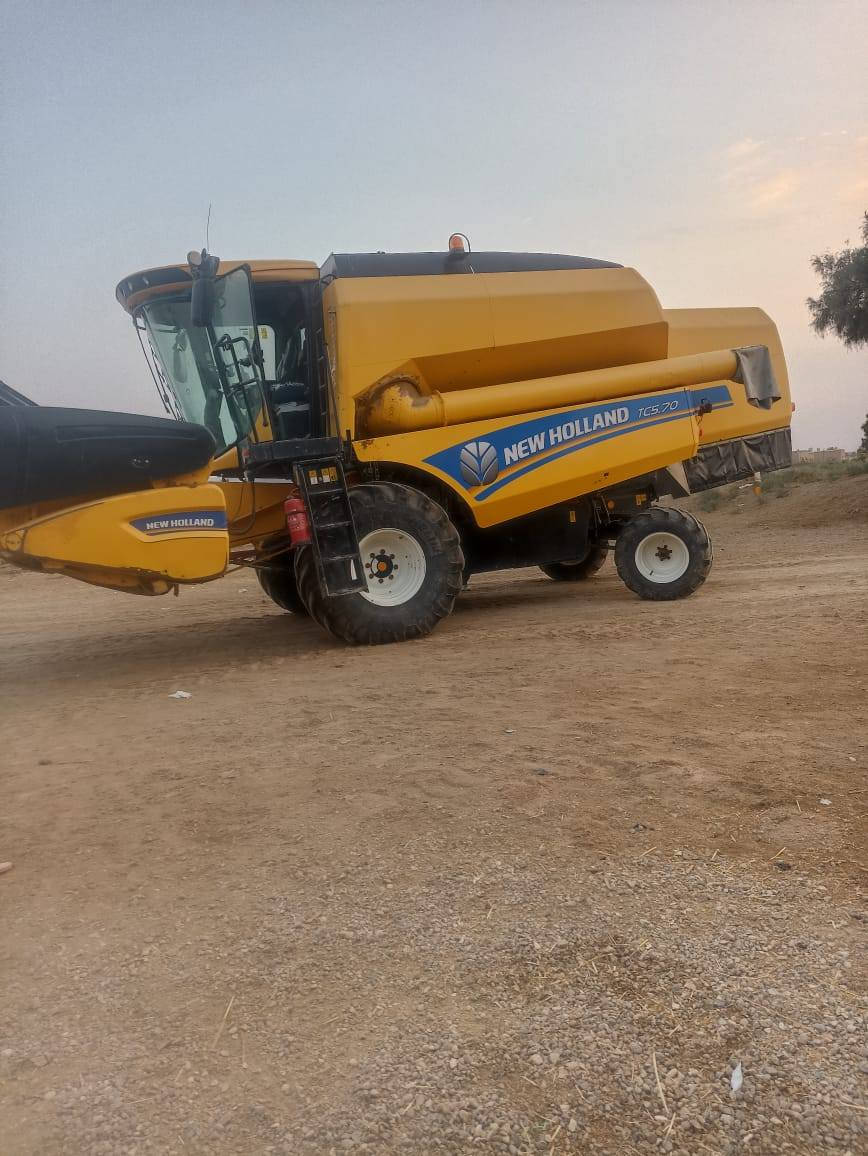 حاصده للبيع موديل 21 خمسه بلم بم ونوزه الاستفسار على هذا الرقم ***********
