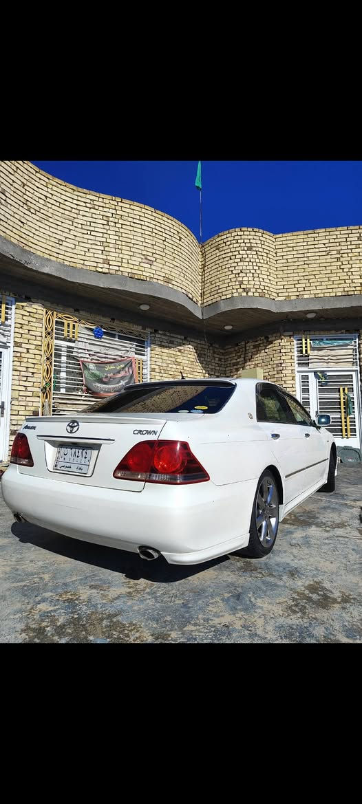 السلام عليكم للبيع كراون شاهينه 2006 قرار 48 بسمي شرط التحويل أصل كرستال بصمه رصاصي گصه قماره تحويرت نجف فتحه كشنات جلد تدفئه تخم تاير ويل دنگه تبريد ثلج قطعتين داخل صاج ملكي لايت دوار تحكم ستيرن كشنات كهربائي سياره جديده وحلوه مال جناي أمانة الله ألف ماذب عليها  العنوان بابل الحمزة الغربي السعر  147 بيع مستعجل ***********
