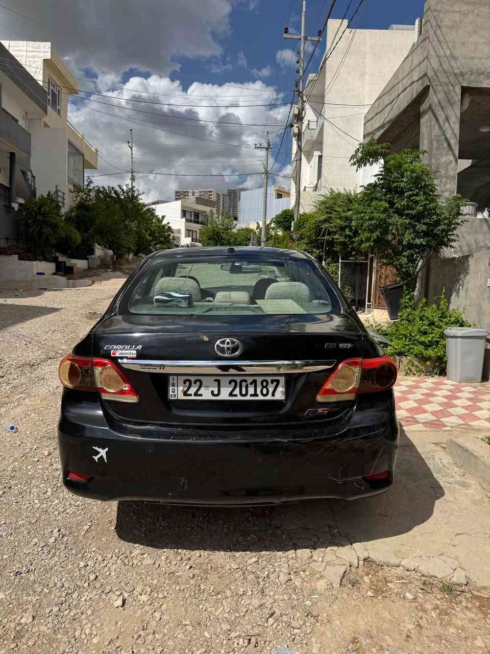کرۆلا ۲٠۱٠ 
رەنگی رەش  
کەنەدی مەکینە گەورەی مەرغوب 
گێر و مەکینەو تەبرید بەشرت 
 کامل بۆیاخ ئەیفرۆشم 
 دواوەی لێدراوی کەمی هەیە 
کارتی بەنزینی کەرکوکی هەیە  
 نرخی ۸٥ و معامەلەیە کەم  
 سەنەوی ۲٠۲۷  
شوێن سلێمانی : ٠۷۷۲٥۱۲٠٥۲۳ السليمانية, العراق
